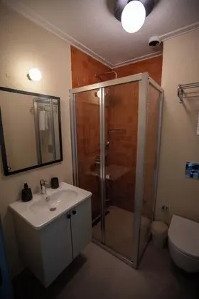 Tek Büyük Yataklı Oda, Bahçe Manzaralı