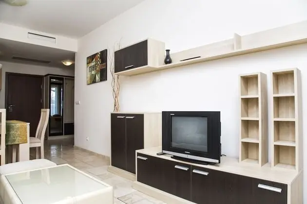 Comfort Süit, 1 Yatak Odası, Küçük Mutfak, Havuz Kenarı