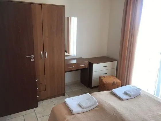 Comfort Süit, 1 Yatak Odası, Küçük Mutfak, Havuz Kenarı