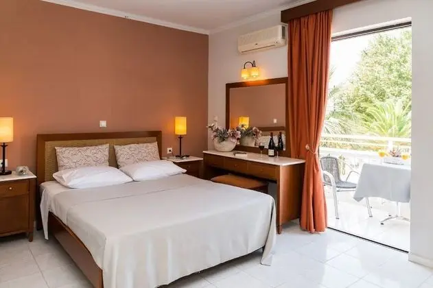Stüdyo (for 3)