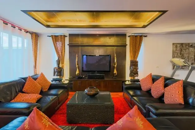 5-Bedroom Pool Villa