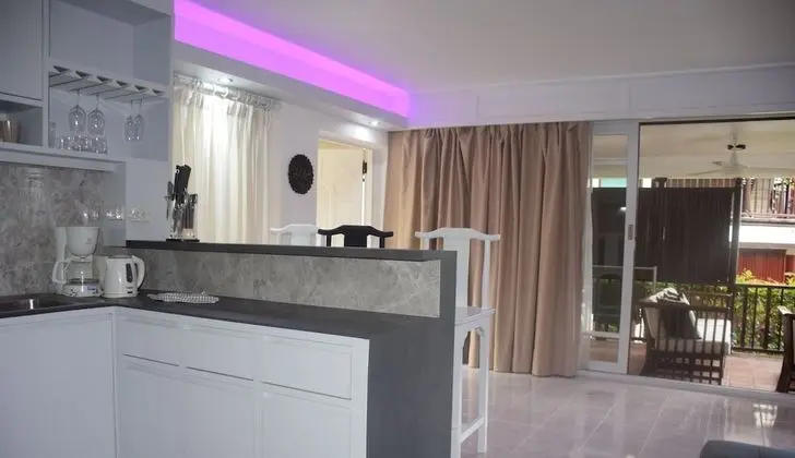 2 Bedrooms Apartment