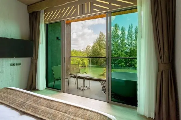 Grand Deluxe Room