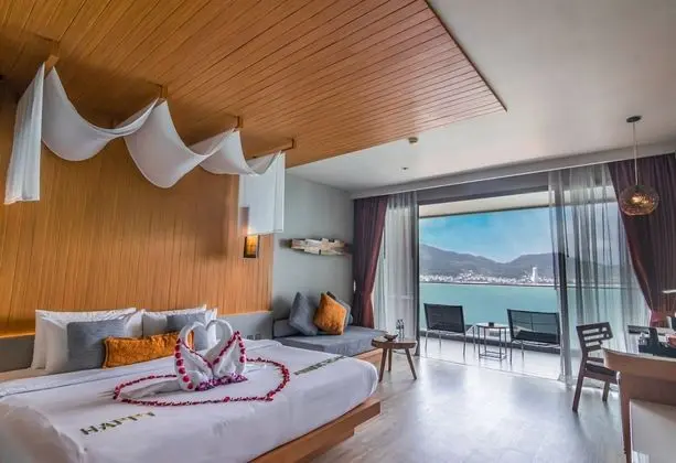 Honeymoon Sea View
