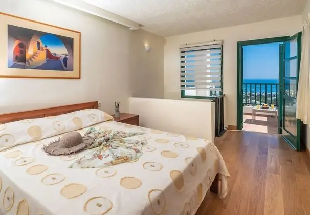 Romantic Suite, Sea View