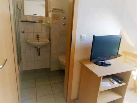 Standard Tek Büyük Yataklı Oda, Banyolu/Duşlu