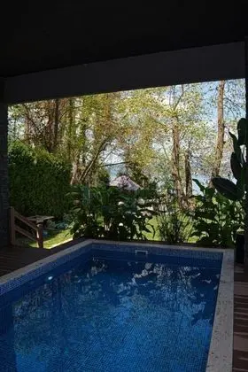 Villa - 2 Yatak Odalı, Göl Manzaralı, Özel Havuzlu
