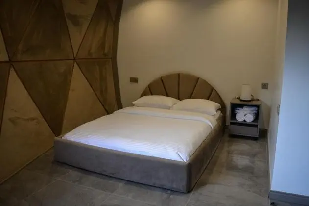 Bungalow 2+1 Oda, Orman Manzaralı, Özel Havuzlu ve Bahçeli