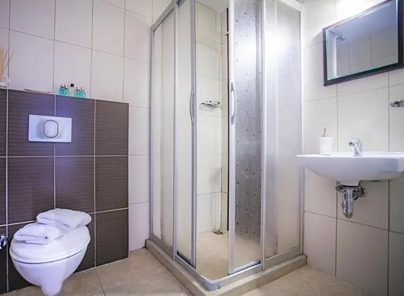 https://images.odamax.com/img/1024x768/odamax/image/upload/Kalinda_Hotel_Adult_Only__202505100034237_IMG_6044.jpg