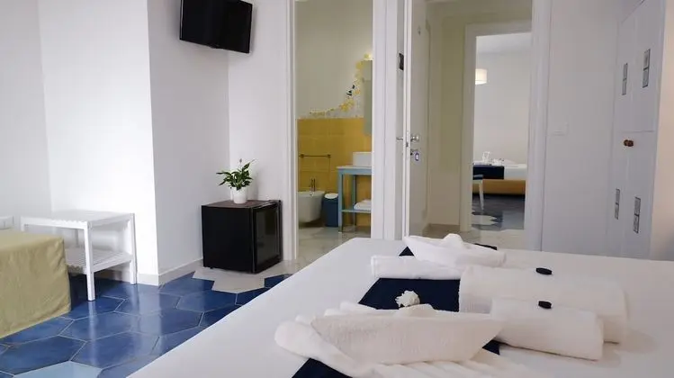 Comfort Üç Kişilik Oda (kalinifta room 213)