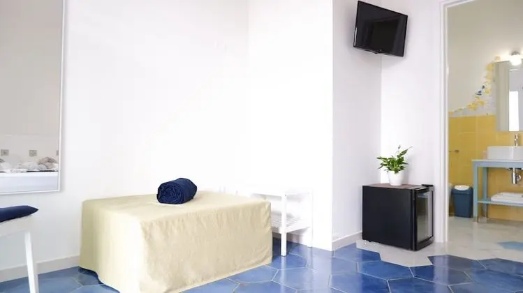Comfort Üç Kişilik Oda (kalinifta room 213)