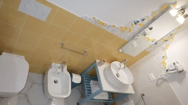 Comfort Üç Kişilik Oda (kalinifta room 213)