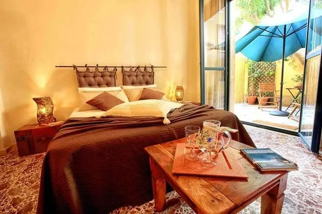 Deluxe Tek Büyük Yataklı Oda (Itaca)