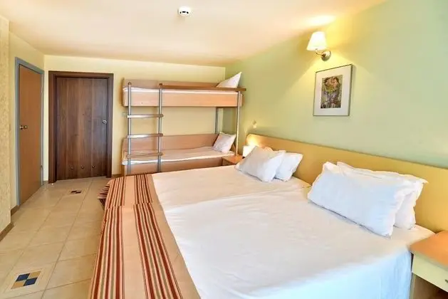 Double Room with Partial Sea View