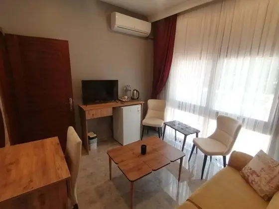 HAVUZ MANZARALI