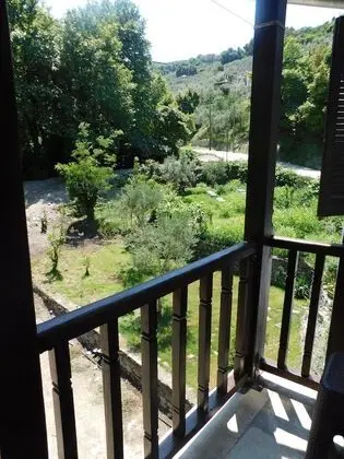 Tek Büyük veya İki Ayrı Yataklı Oda, 2 Tek Kişilik Yatak (Ioni)