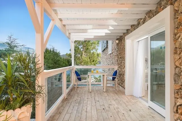 Comfort Suite, Kısmi Deniz Manzaralı, Balkonlu
