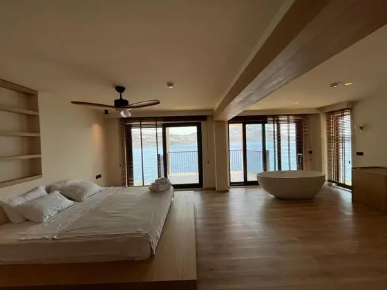 Waterfront Suite, Deniz Manzaralı