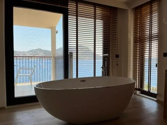 Waterfront Suite, Deniz Manzaralı