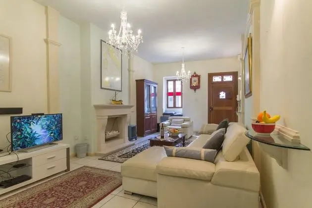 Family Sıra Ev, Birden Çok Yatak, 2 Banyolu (Kalkara Well Located Townhouse)