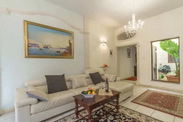 Family Sıra Ev, Birden Çok Yatak, 2 Banyolu (Kalkara Well Located Townhouse)