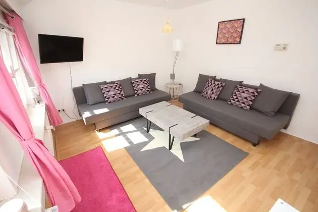 Apart Daire (Fledermaus)