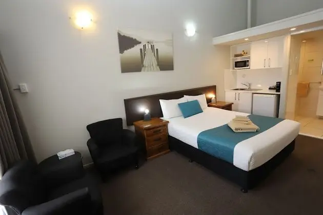 Deluxe Tek Büyük Yataklı Oda (Not Pets Friendly)