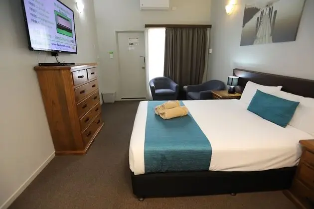 Deluxe Tek Büyük Yataklı Oda (Not Pets Friendly)