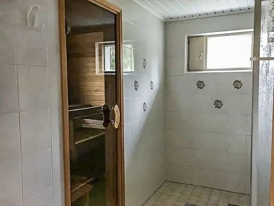 Ev