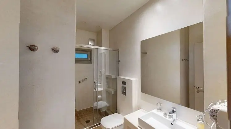 Junior Apart Daire, Havuz Kullanımı, Havuz Kenarı