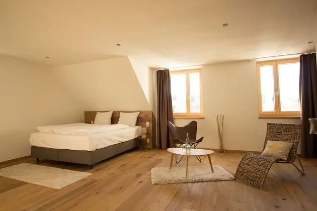 Classic Tek Büyük Yataklı Oda