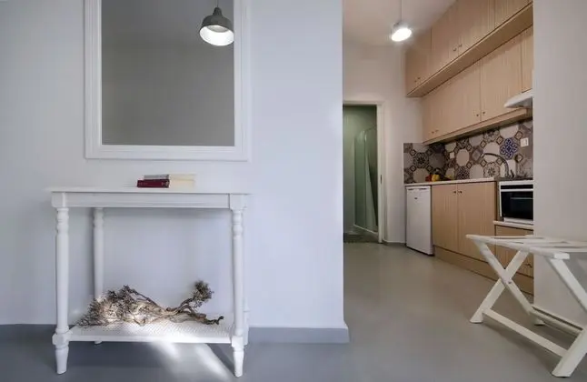 Stüdyo, Bahçe Manzaralı