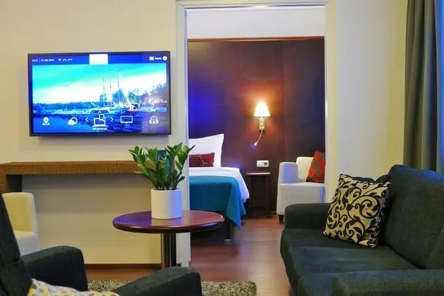 Süit, 1 En Büyük (King) Boy Yatak, Sauna