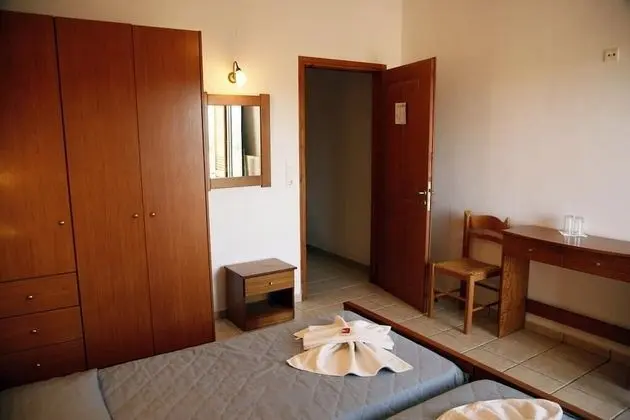Dört Kişilik Oda, Bahçe Manzaralı