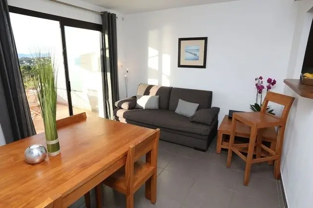 Standard Apart Daire, Deniz Manzaralı