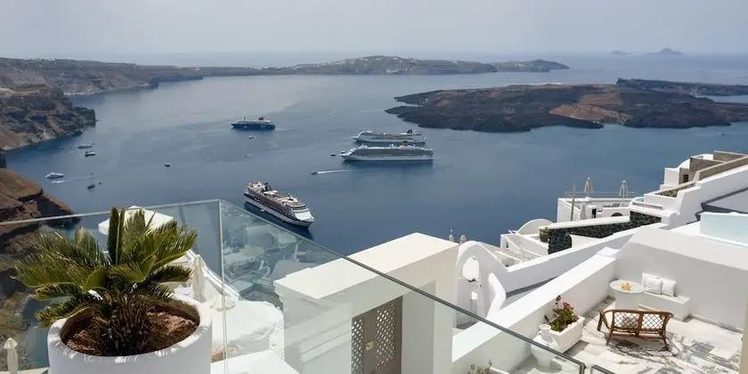 Süit, 1 Yatak Odası (Sea View & Volcano View)