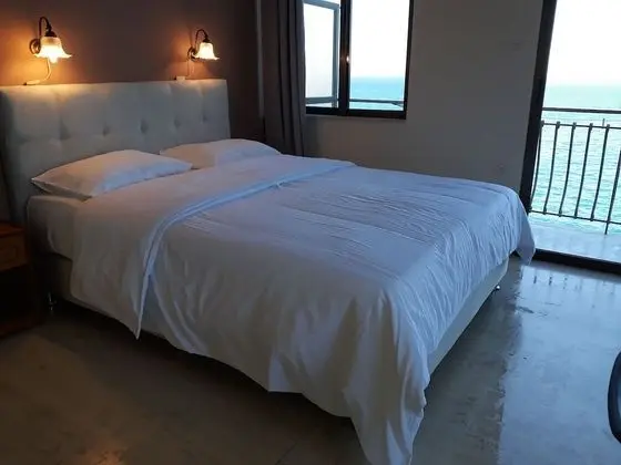 Stüdyo, Deniz Manzaralı
