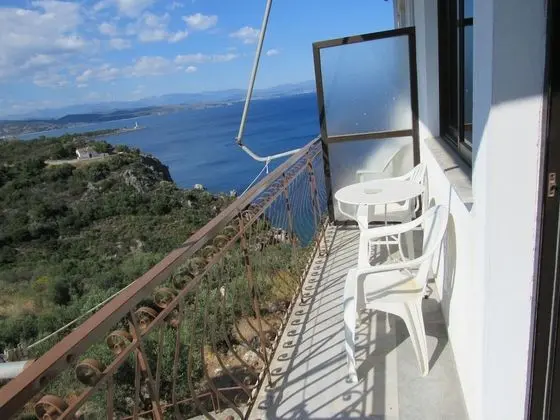 Stüdyo, Kısmi Deniz Manzaralı