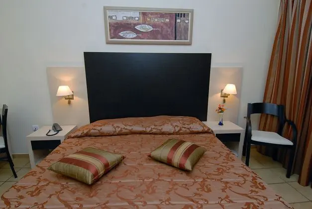 1 Çift Kişilik Veya 2 Tek Kişilik Yatak Standard