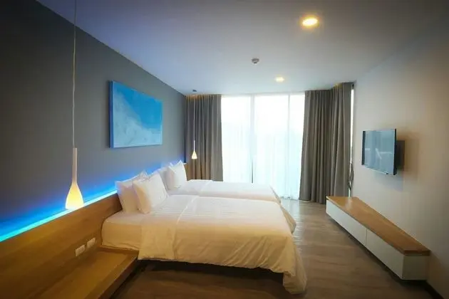 Partial Sea View