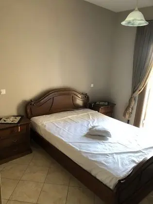 Apart Daire, 1 Büyük (Queen) Boy Yatak ve Çekyat