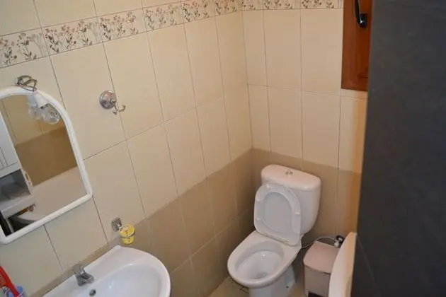 Apart Daire, 1 Büyük (Queen) Boy Yatak ve Çekyat