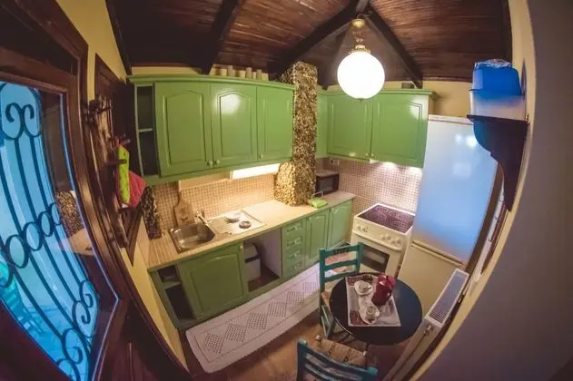 Traditional Ev (first floor)