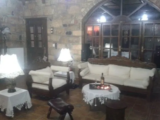 Traditional Ev (first floor)