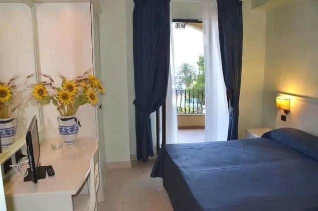 Deluxe Tek Büyük veya İki Ayrı Yataklı Oda, Deniz Manzaralı