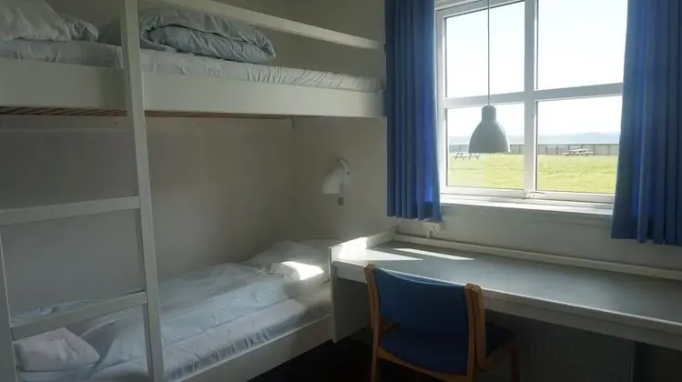 Basic Oda, 2 Tek Kişilik Yatak, Ortak Banyo