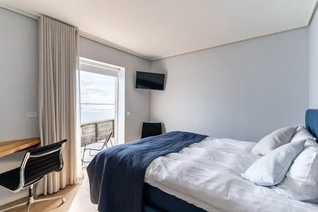 Deluxe Tek Büyük Yataklı Oda