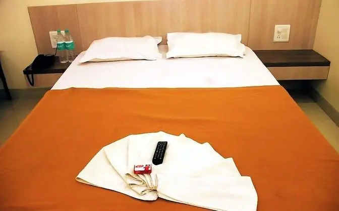 Standard Büyük Yataklı Tek Kişilik Oda, 1 Çift Kişilik Yatak, Şehir Manzaralı