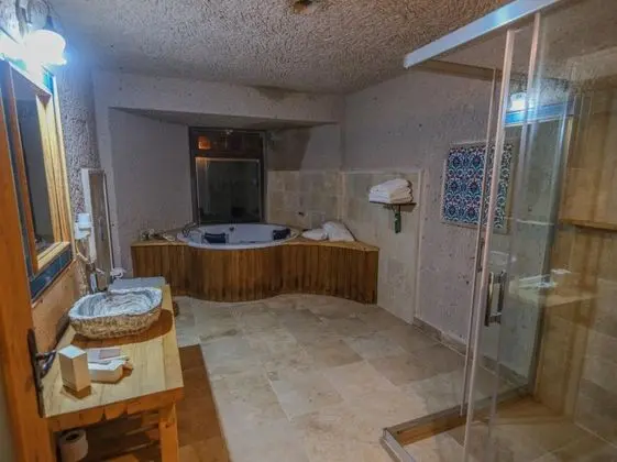 Honeymoon Suite, Vadi veya Bahçe Manzaralı, Balkonlu