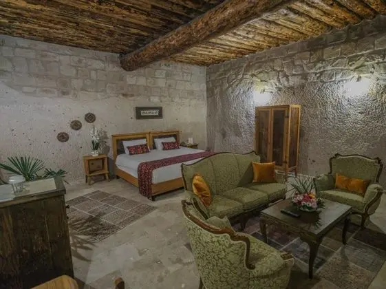 Superior Mağara Oda, Vadi Manzaralı, Ortak Teraslı